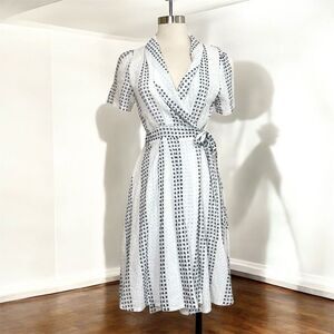 I Madeline White Navy Seersucker Eyelet Wrap Midi Dress Skirt Medium